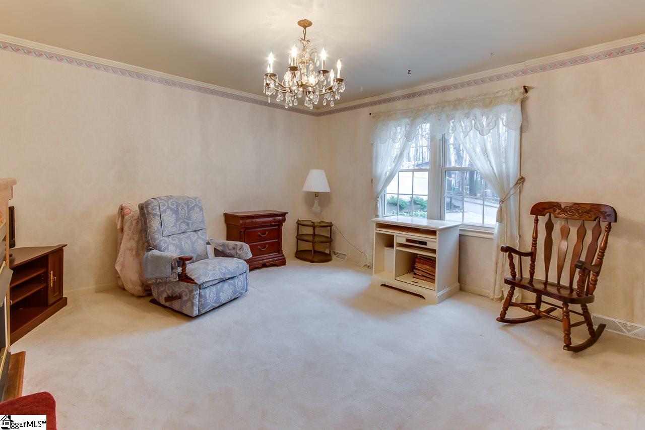 15 Nottingham Road Greenville, SC 29607 - Photo 4 of 24