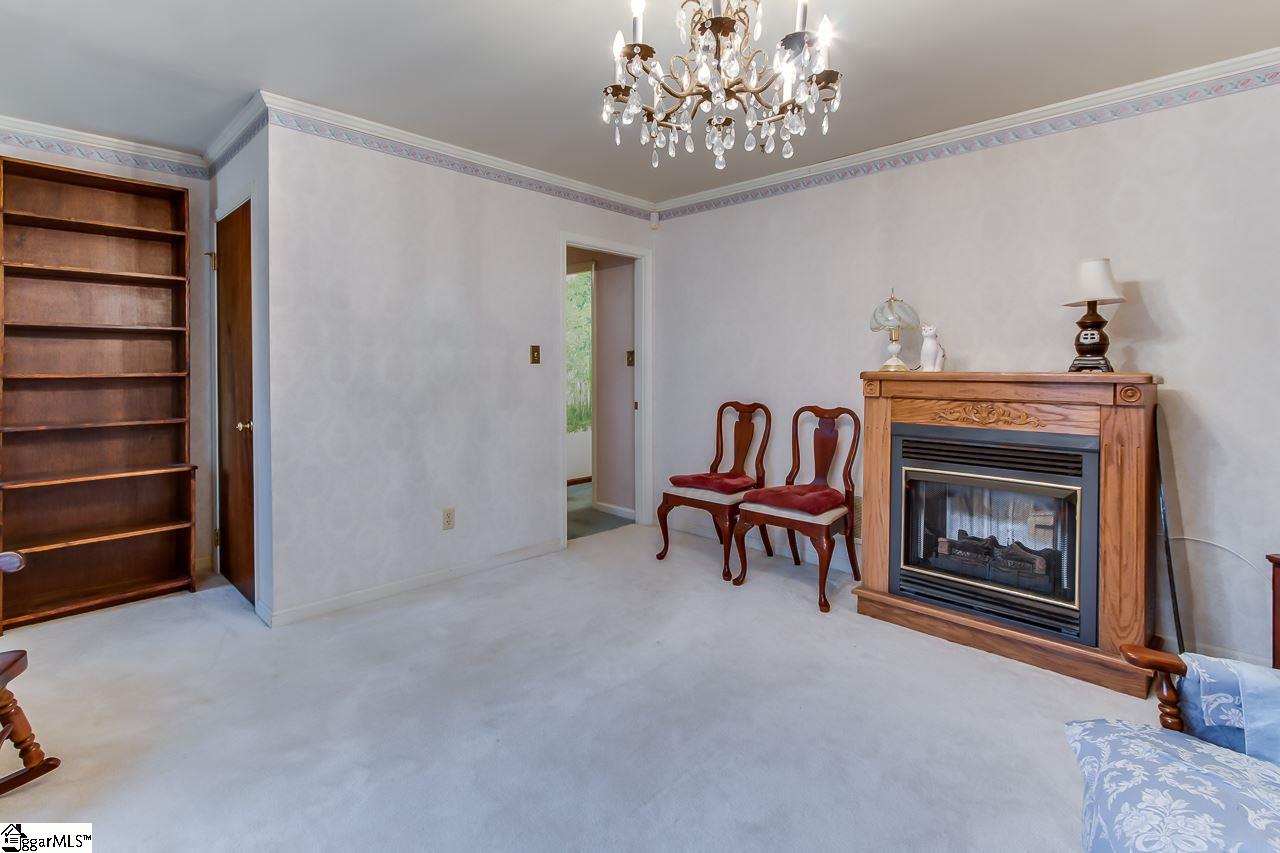 15 Nottingham Road Greenville, SC 29607 - Photo 5 of 24