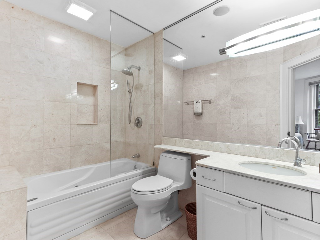 50-52 Rutland Square, Unit 3 Boston, MA 02118 - Photo 14 of 21 Gallery Image 14