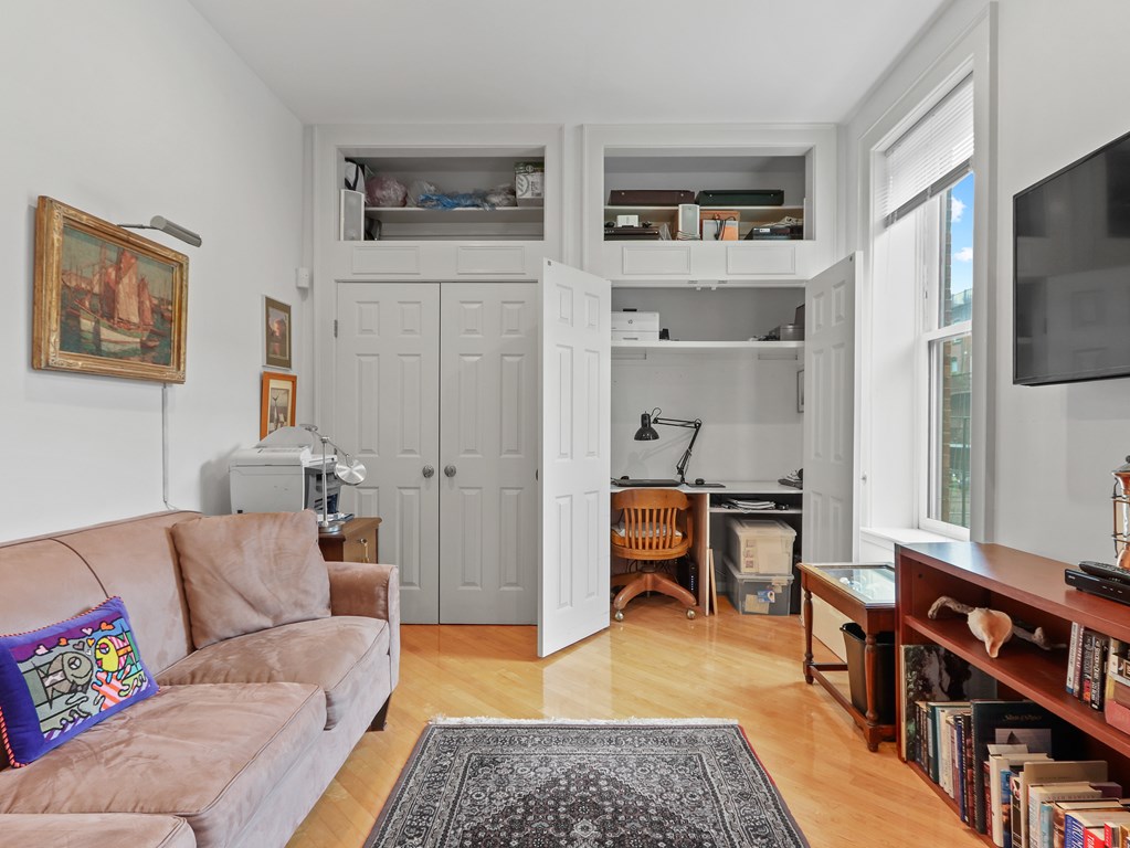 50-52 Rutland Square, Unit 3 Boston, MA 02118 - Photo 15 of 21 Gallery Image 15