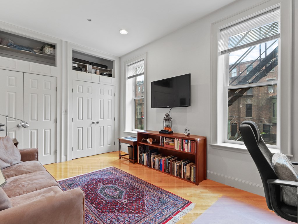 50-52 Rutland Square, Unit 3 Boston, MA 02118 - Photo 16 of 21 Gallery Image 16