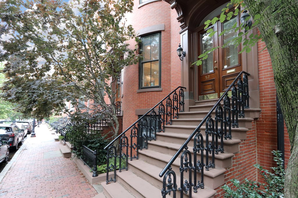 50-52 Rutland Square, Unit 3 Boston, MA 02118 - Photo 20 of 21 Gallery Image 20