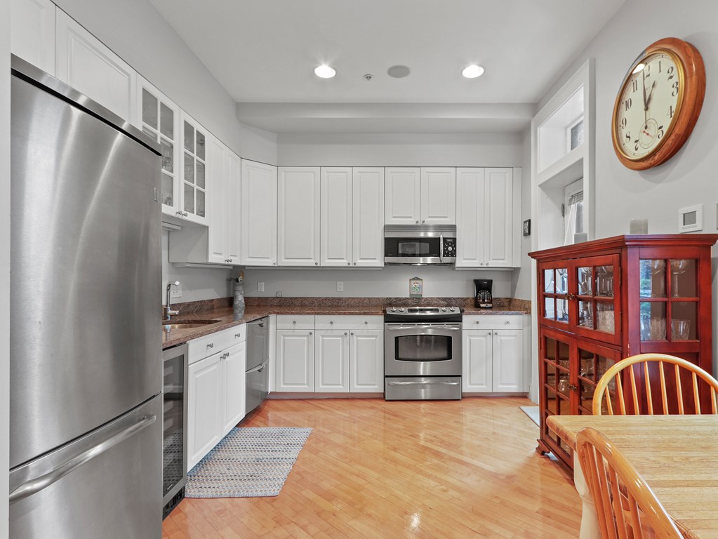 50-52 Rutland Square, Unit 3 Boston, MA 02118 - Photo 6 of 21 Gallery Image 6