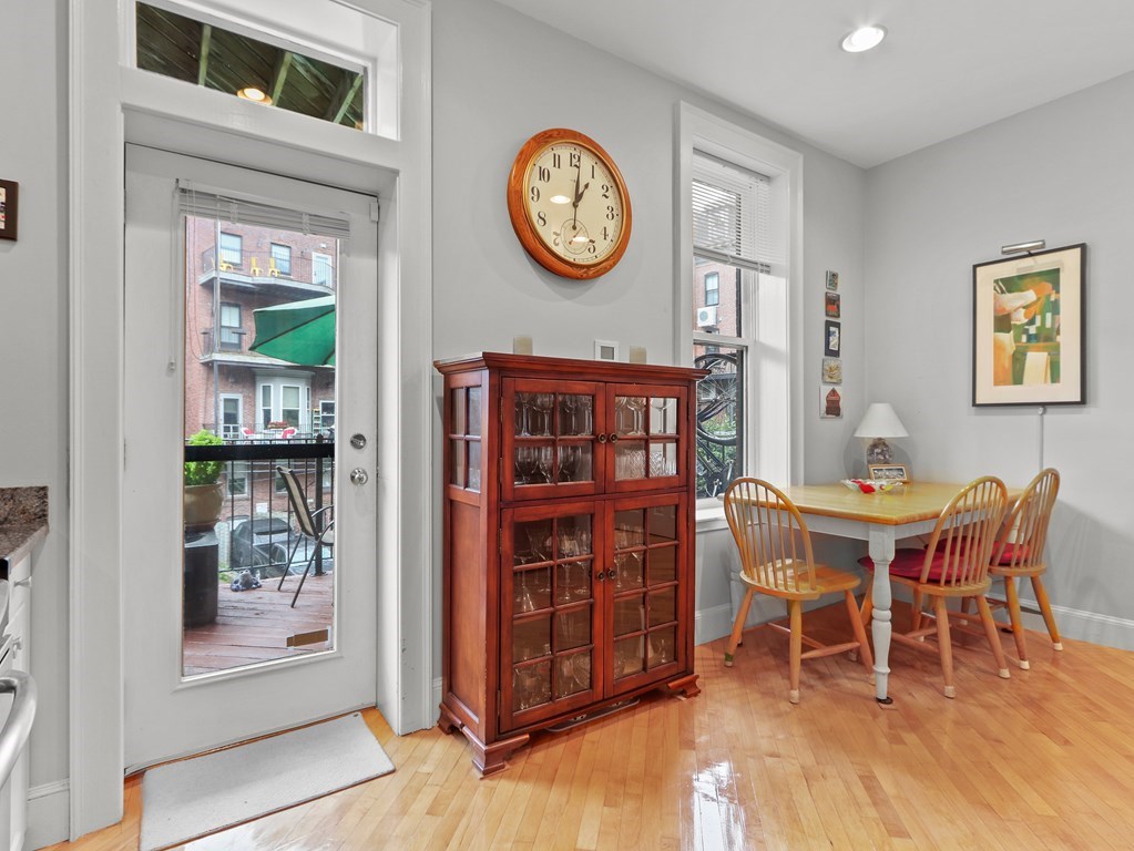 50-52 Rutland Square, Unit 3 Boston, MA 02118 - Photo 8 of 21 Gallery Image 8