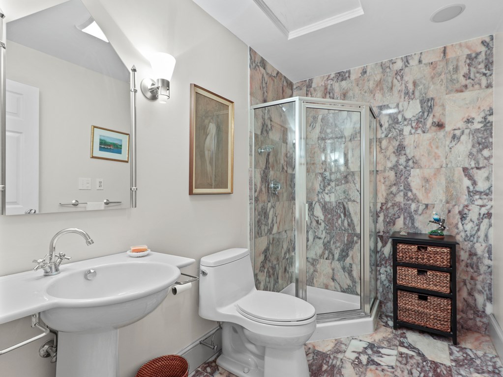 50-52 Rutland Square, Unit 3 Boston, MA 02118 - Photo 10 of 21 Gallery Image 10