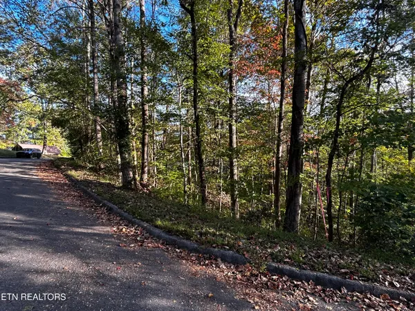 $37,500 | Lot 18 Revere Avenue, Clinton, TN 37716