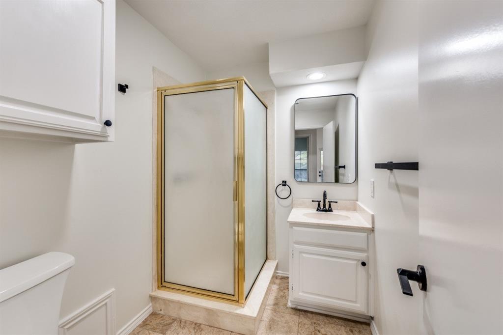 401 Pebble Way, Unit 239 Arlington, TX 76006 - Photo 8 of 13
