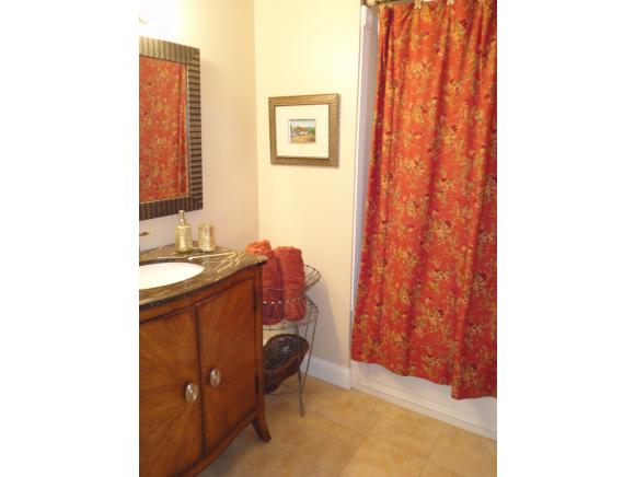 53 Dunder Road Burlington, VT 05401 - Photo 14 of 36 Gallery Image 14