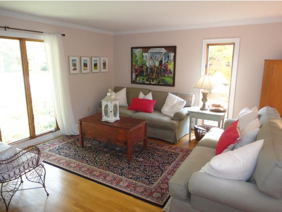 53 Dunder Road Burlington, VT 05401 - Photo 10 of 36 Gallery Image 10