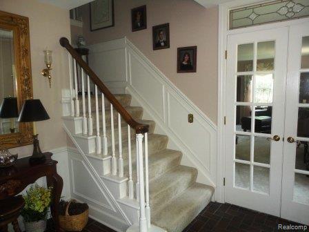 786 Birch Tree Lane Rochester, MI 48306 - Photo 7 of 18 Entry