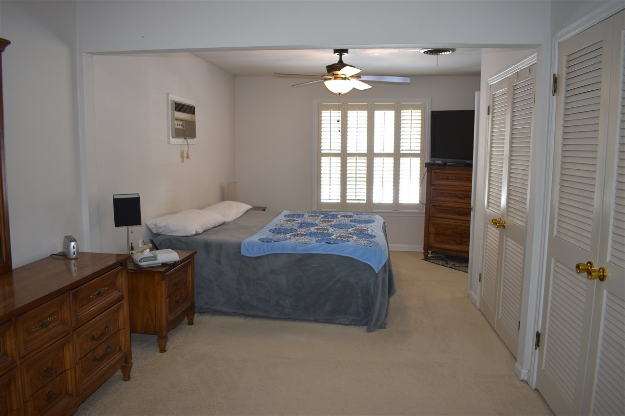 4626 Sea Isle Road Memphis, TN 38117 - Photo 7 of 25