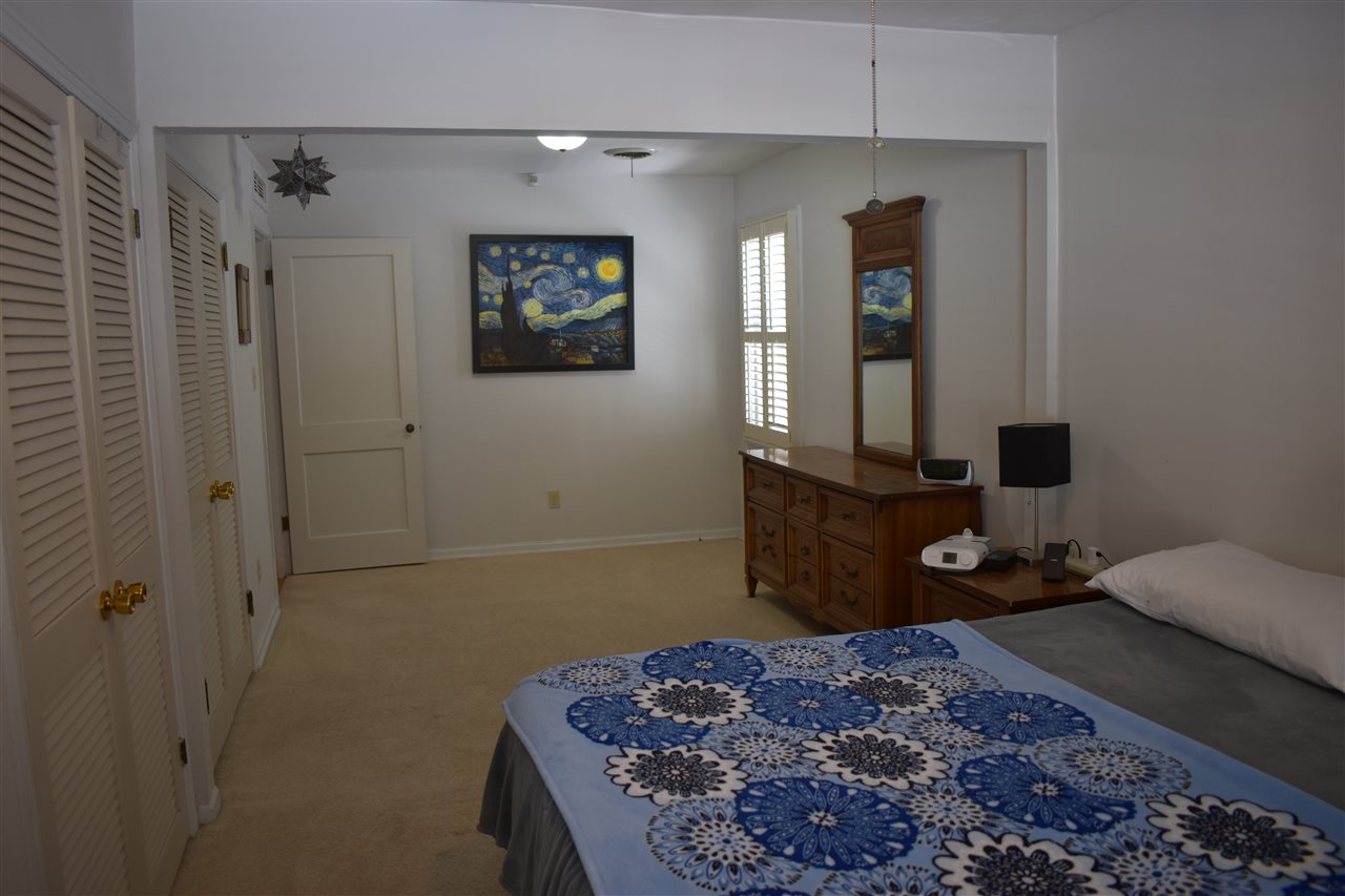4626 Sea Isle Road Memphis, TN 38117 - Photo 9 of 25