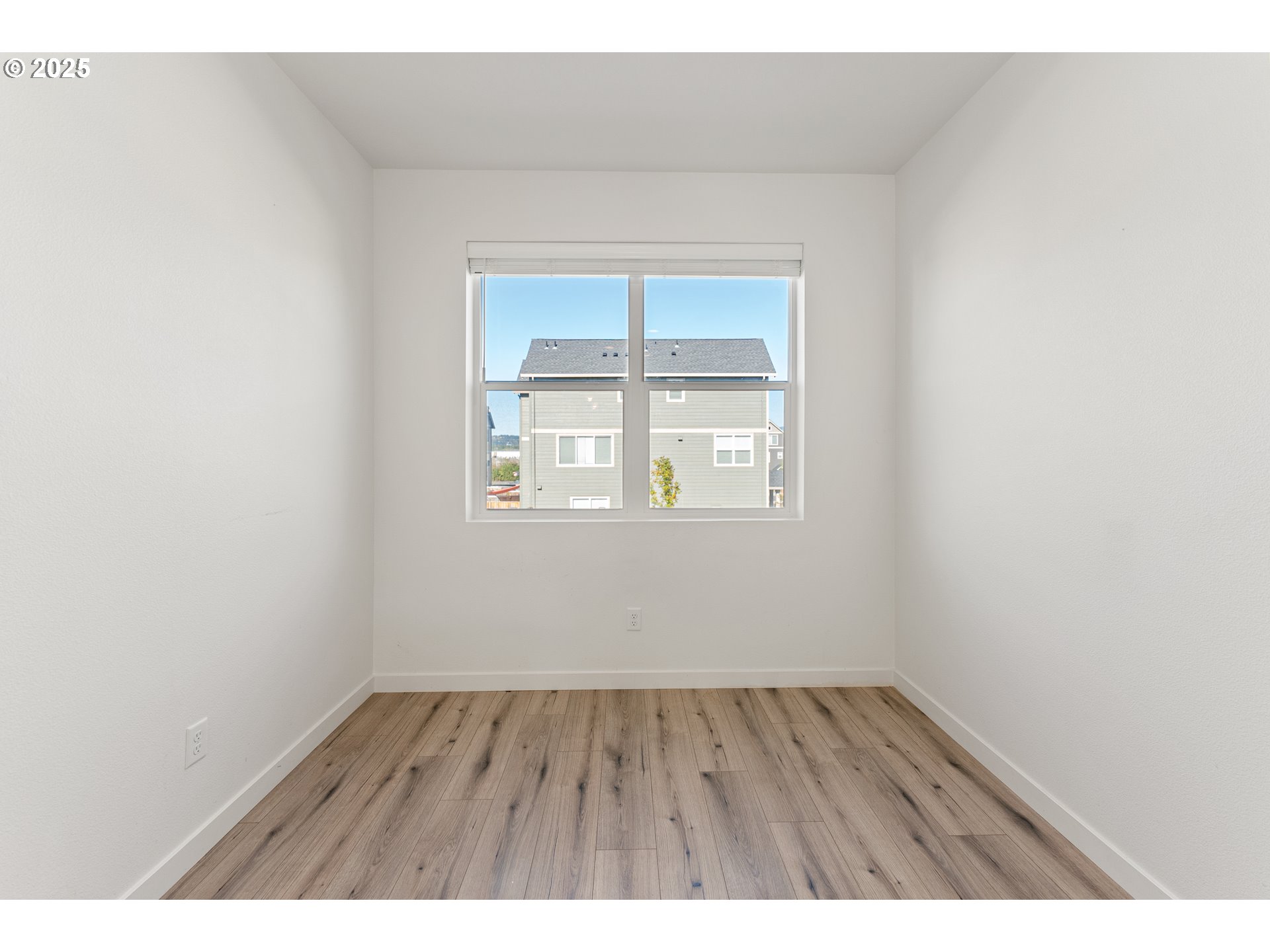 988 Southwest 2nd Way Troutdale, OR 97060 - Photo 11 of 23 Bedroom