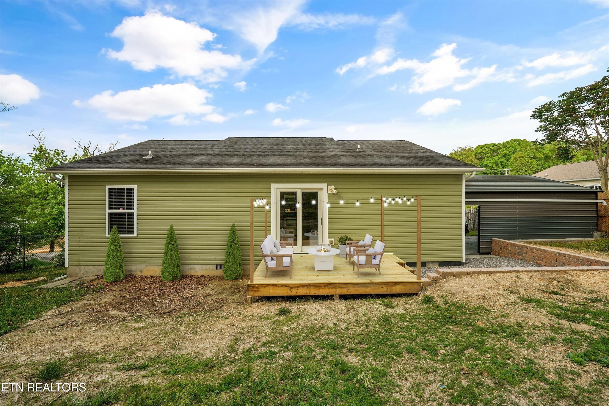 6236 Pleasant Ridge Road Knoxville, TN 37912 - Photo 6 of 33 Gallery Image 6