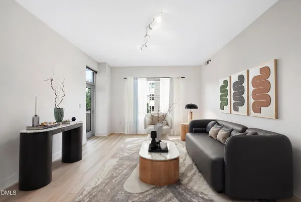 $425,000 | 618 North Boylan Avenue, Unit 400, Raleigh, NC 27603