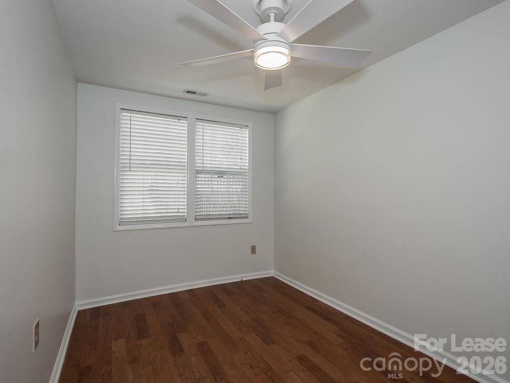 5111 Valley Stream Road Charlotte, NC 28209 - Photo 13 of 18