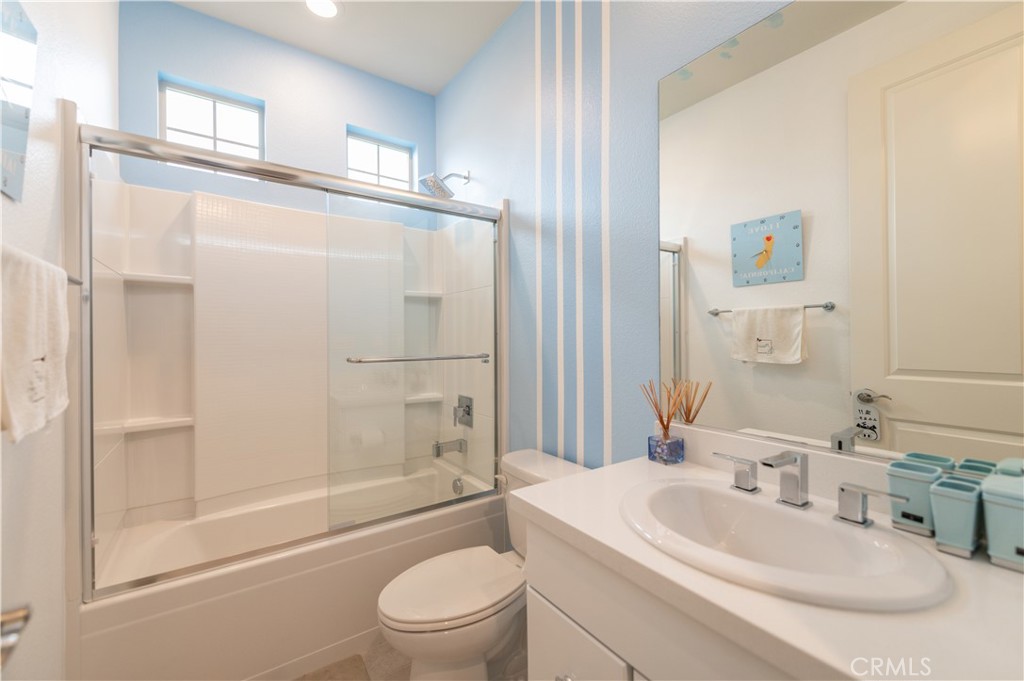 126 Nickel Irvine, CA 92618 - Photo 45 of 59 a bathroom with a sink a toilet and shower