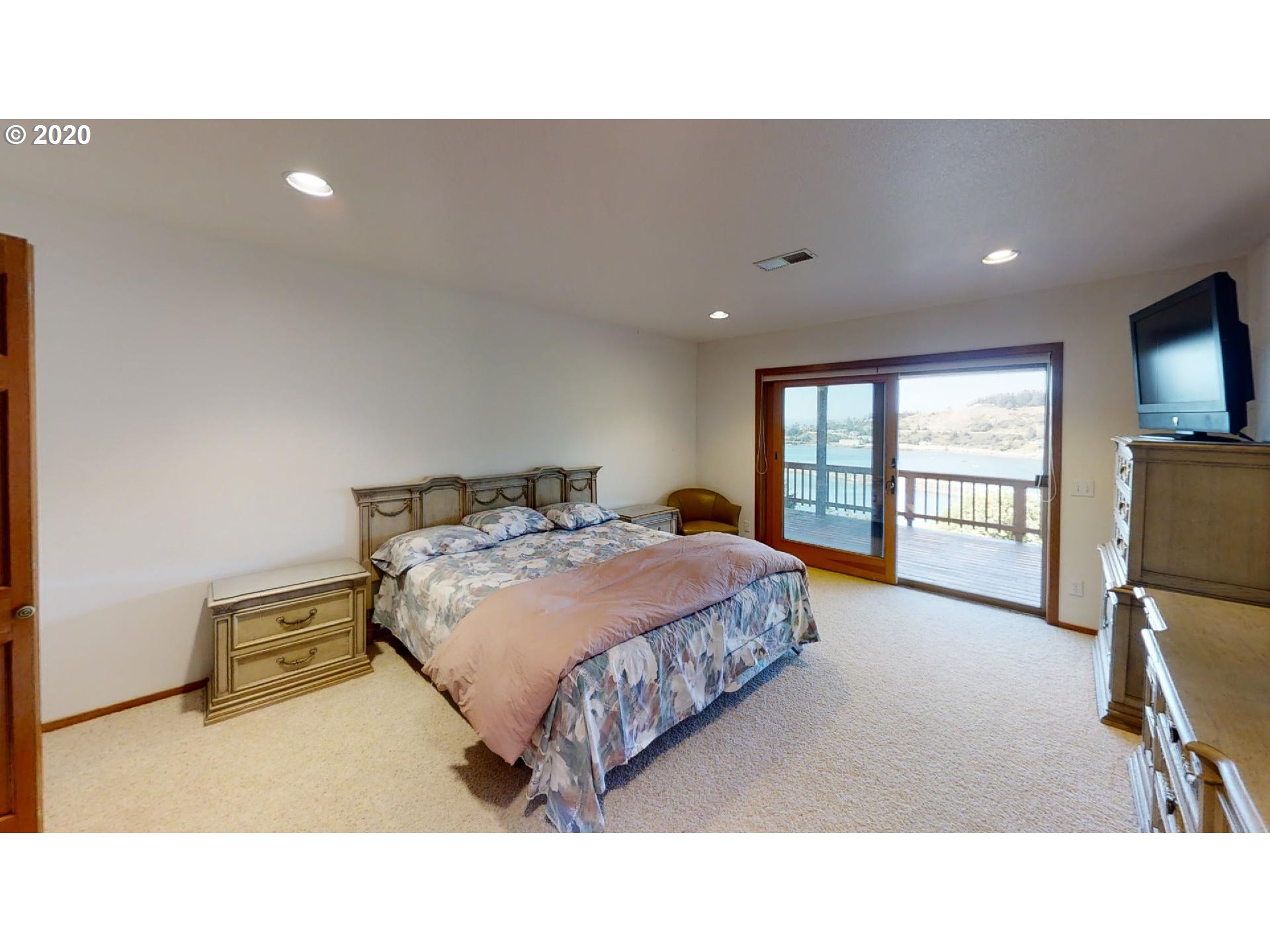 94390 Tom Cat Hill Road Gold Beach, OR 97444 - Photo 17 of 22 Gallery Image 17