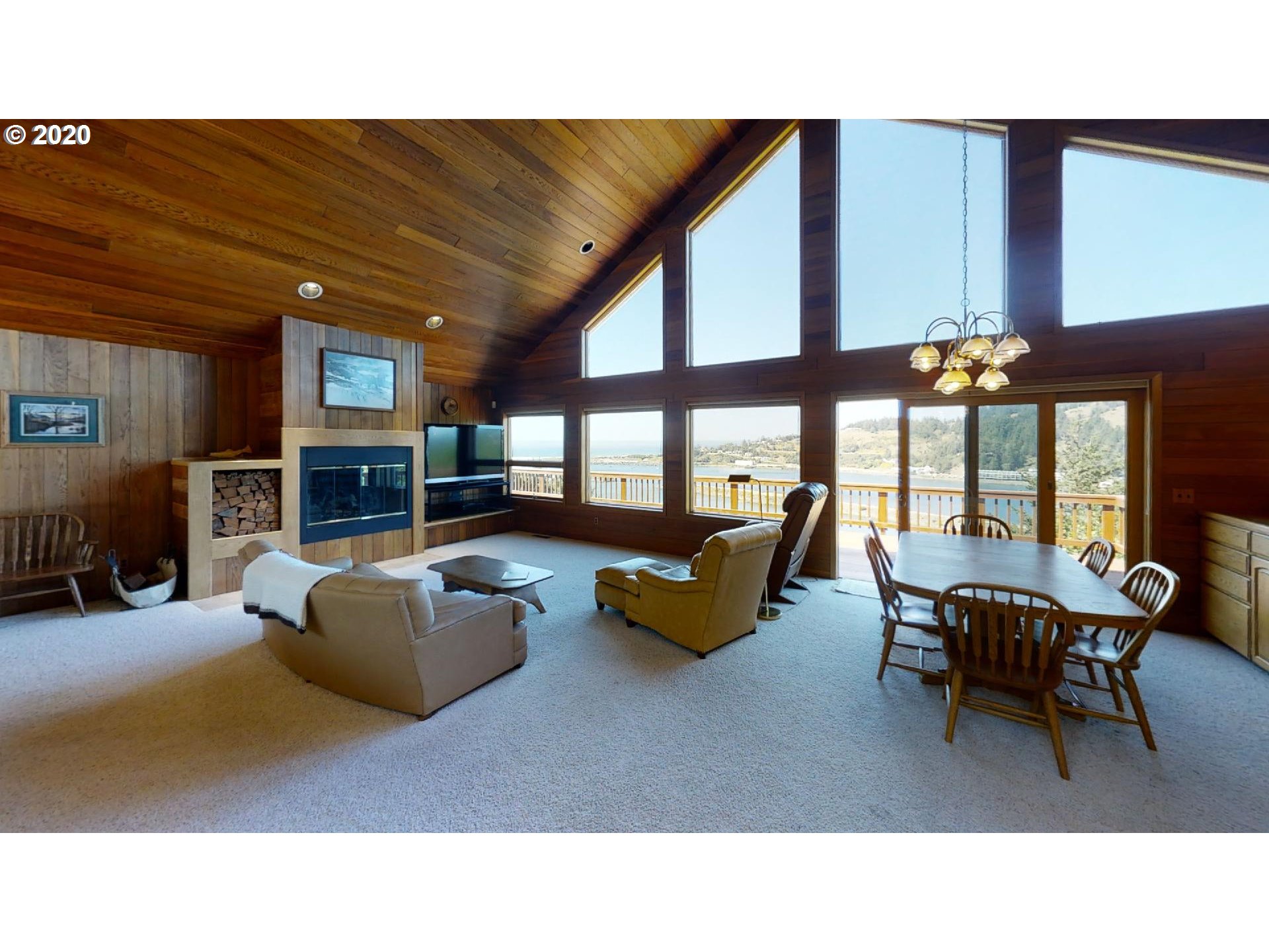 94390 Tom Cat Hill Road Gold Beach, OR 97444 - Photo 7 of 22 Gallery Image 7