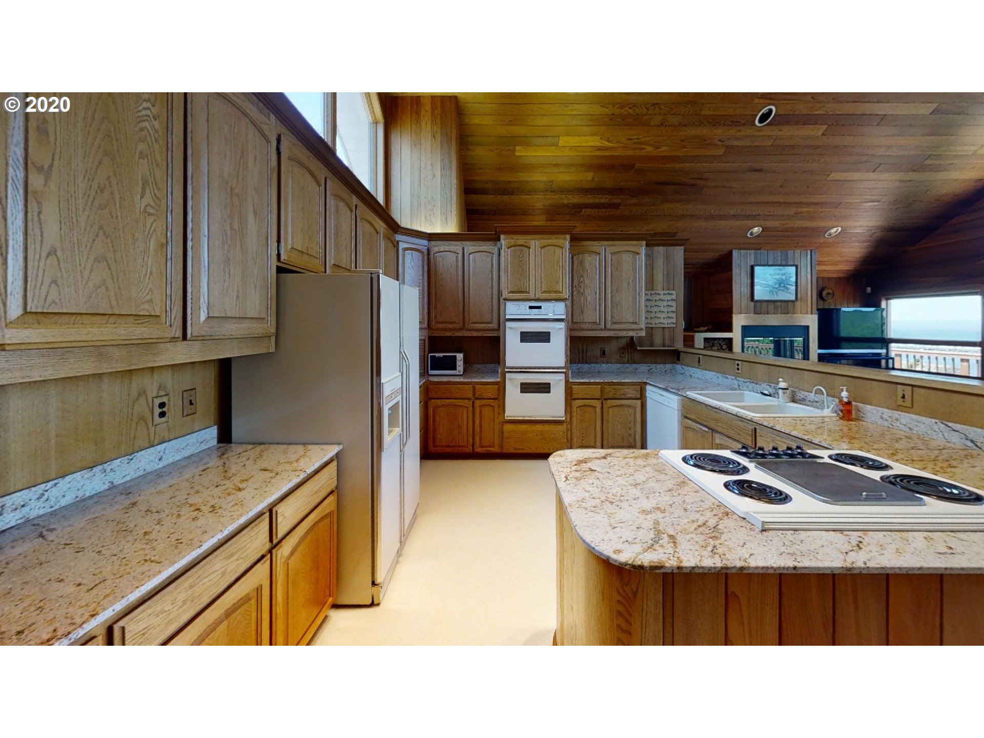 94390 Tom Cat Hill Road Gold Beach, OR 97444 - Photo 9 of 22 Gallery Image 9