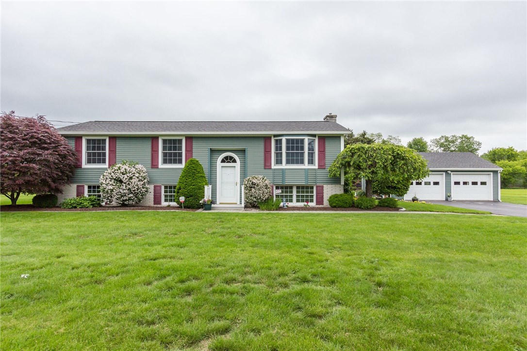 Pristine home*Original owner!* New 35 yr architect