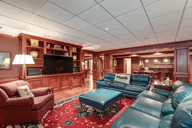 $3,295,000 | 1371 Lakewood Drive, Lake Forest, IL 60045