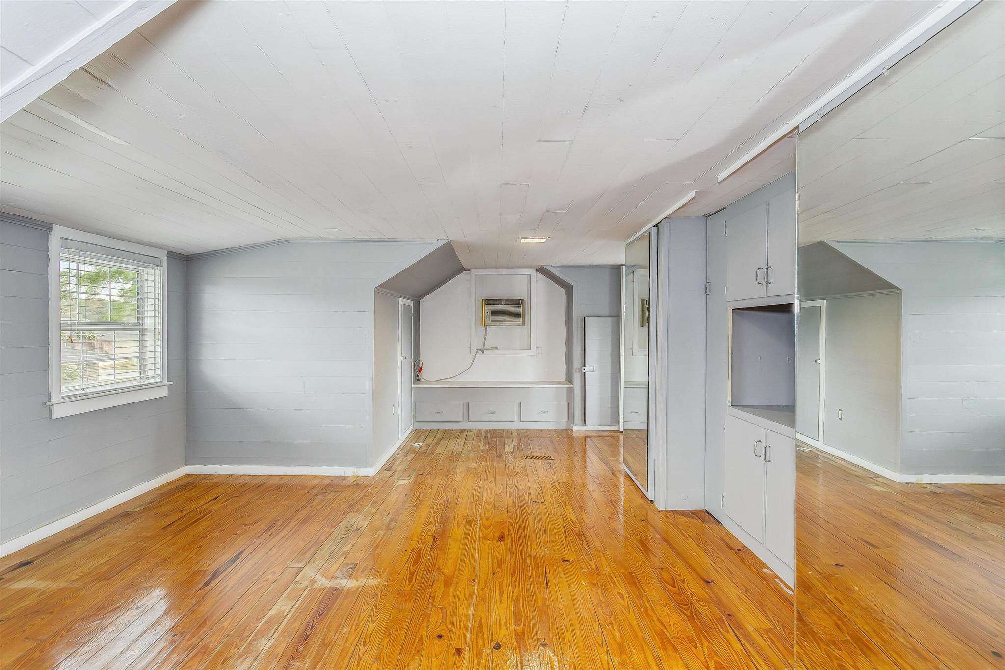 5926 Saufley Pines Road Pensacola, FL 32526 - Photo 24 of 35 a view of empty room with wooden floor