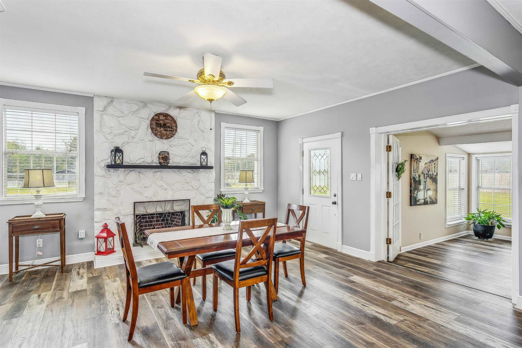 5926 Saufley Pines Road Pensacola, FL 32526 - Photo 6 of 35 a dining room with furniture and window