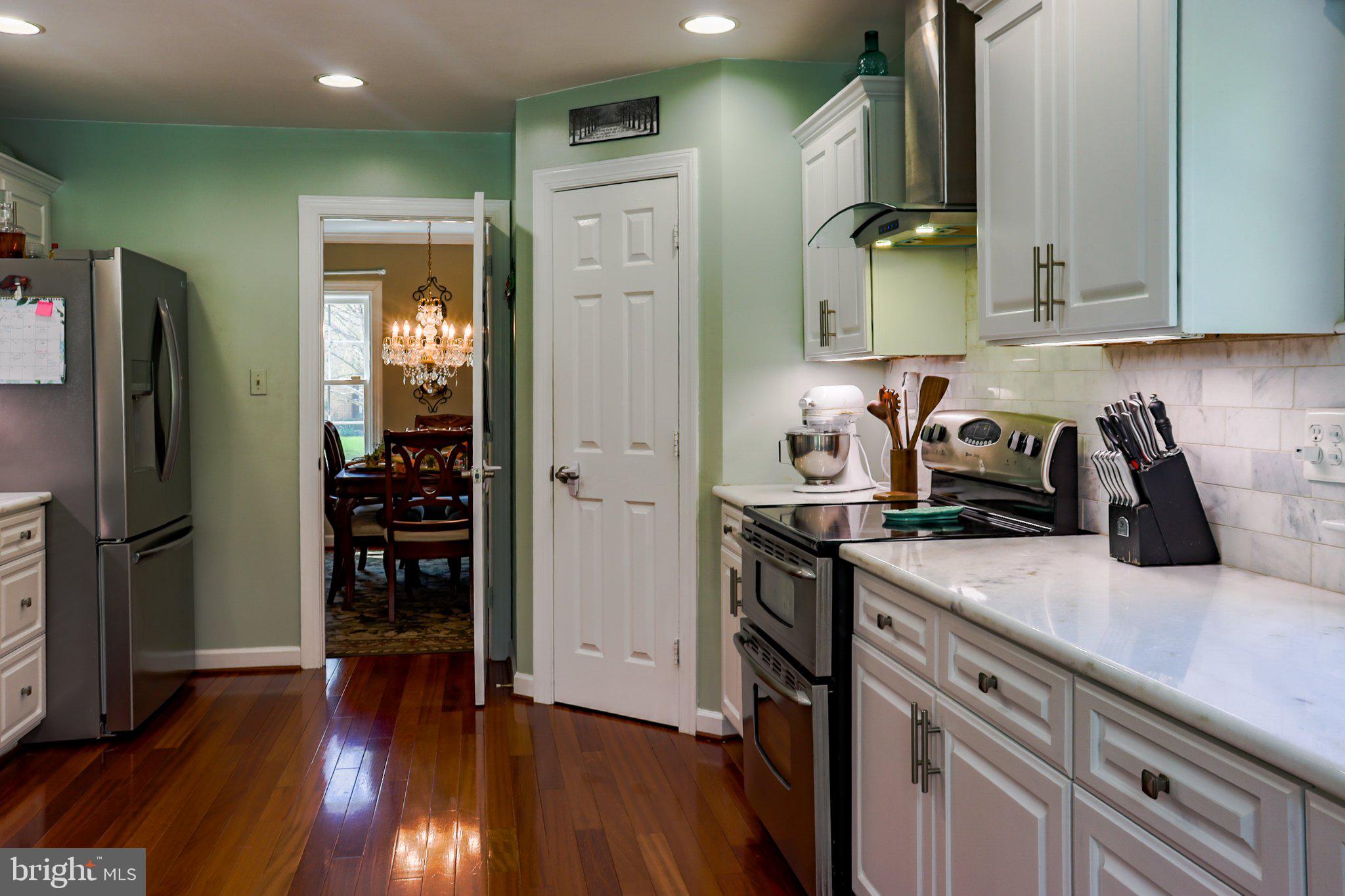 3254 Breckenridge Way Riva, MD 21140 - Photo 18 of 65 Charming kitchen with modern elegance.