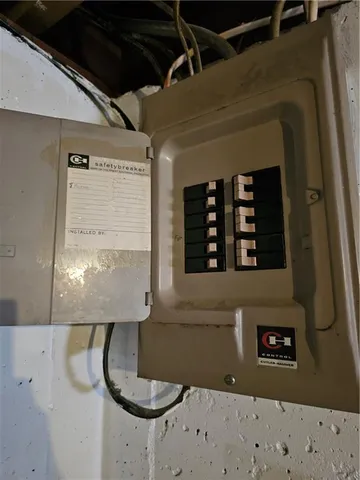 $210,000 | 524 East Walnut Street, Independence, MO 64050