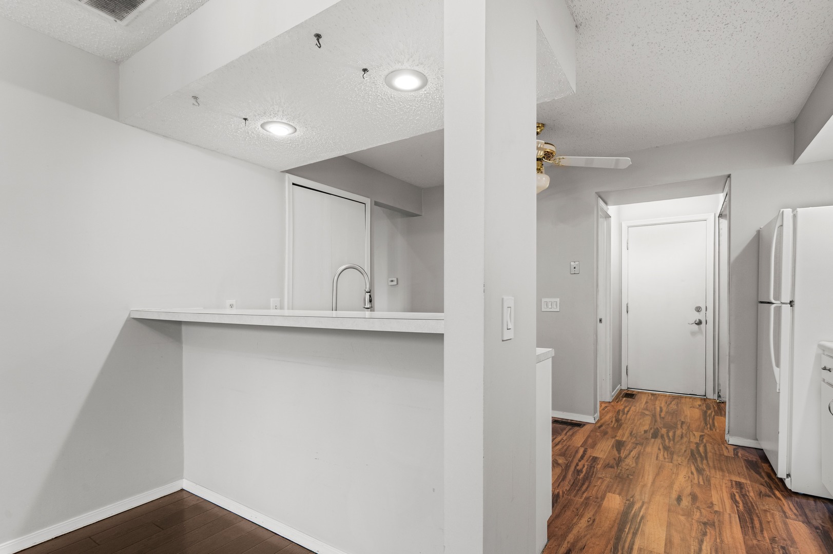 726 Higgins Road Champaign, IL 61822 - Photo 11 of 24 Gallery Image 11