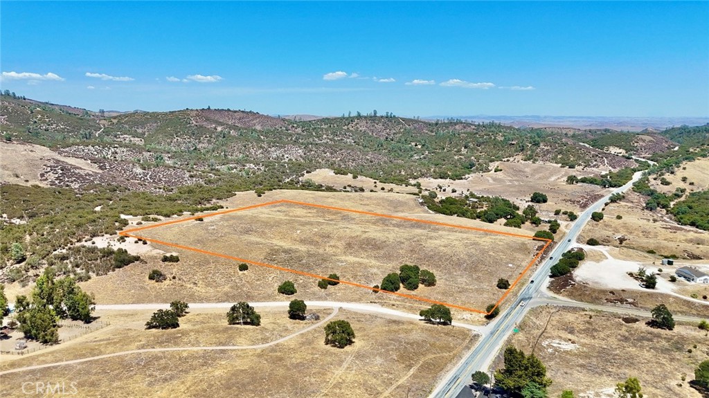 70260 Jolon Road Bradley, CA 93426 - Photo 3 of 22