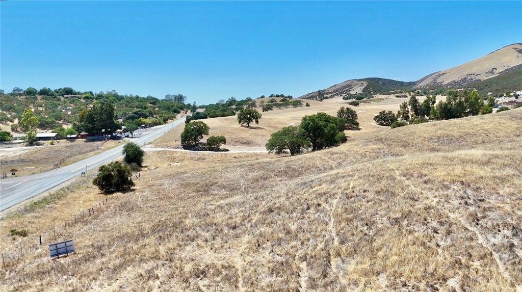 70260 Jolon Road Bradley, CA 93426 - Photo 7 of 22