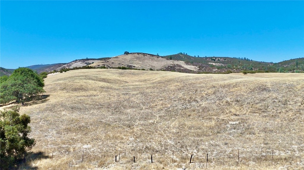 70260 Jolon Road Bradley, CA 93426 - Photo 9 of 22