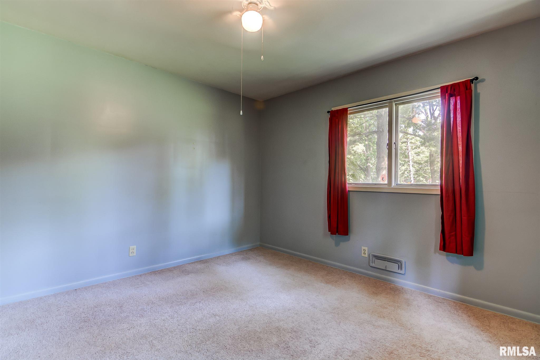 188 Maple Grove Lane Springfield, IL 62712 - Photo 36 of 46