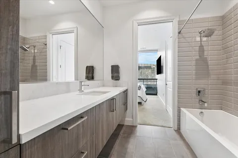 $463,000 | 1211 Caroline Street, Unit 1503, Houston, TX 77002