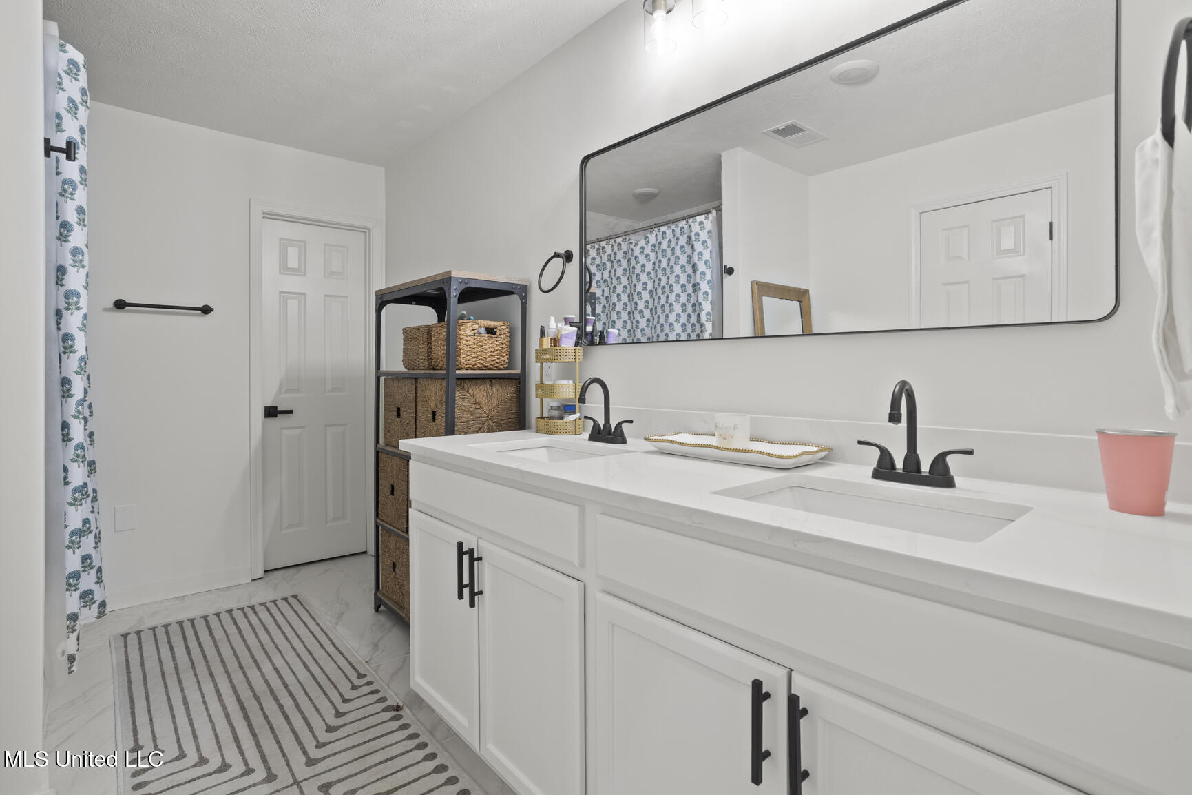 6076 Grants Ferry Road Brandon, MS 39047 - Photo 19 of 33 6076 Grants Ferry int-20