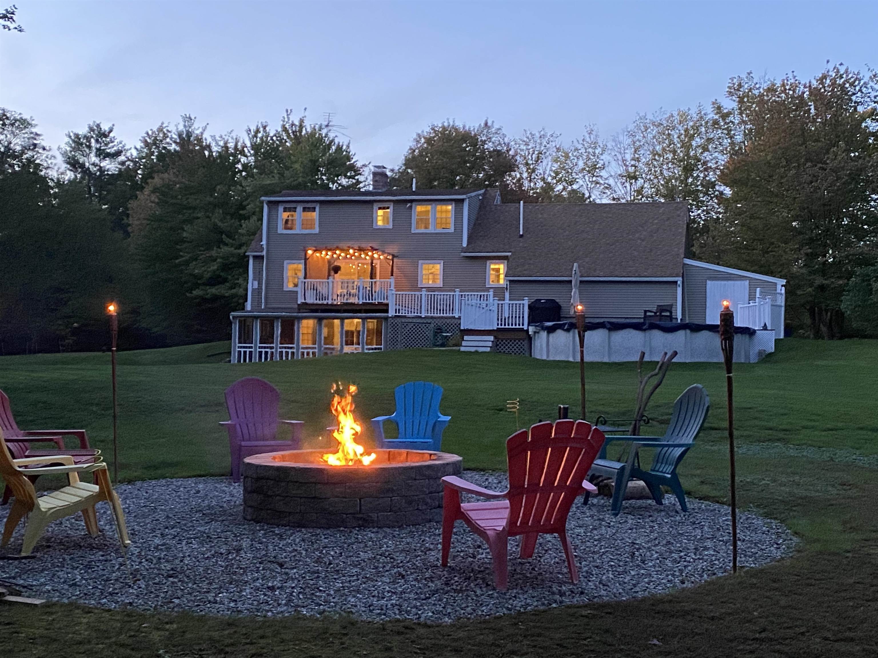 671 Cross Country Road Pembroke, NH 03275 - Photo 3 of 39