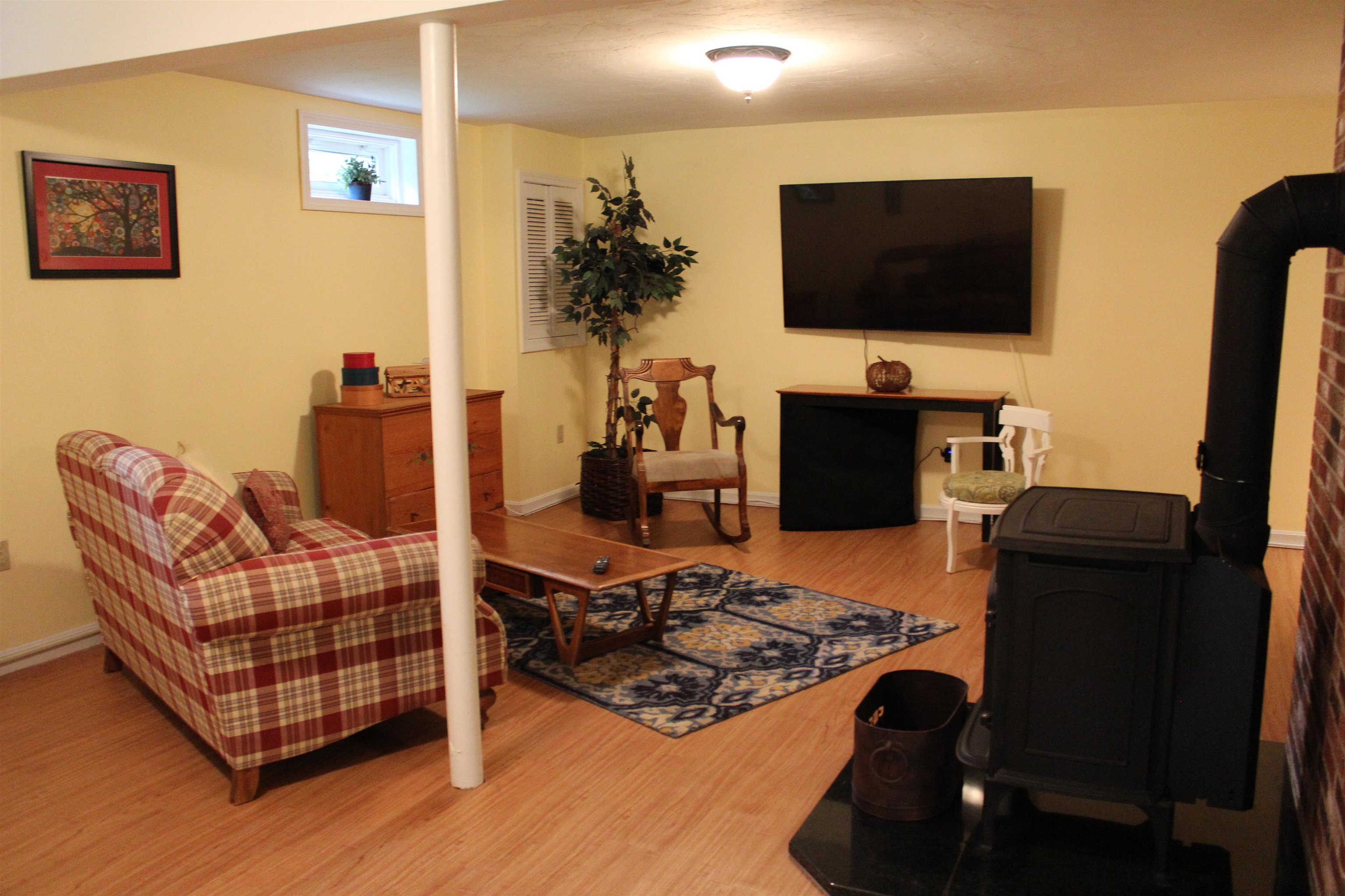 671 Cross Country Road Pembroke, NH 03275 - Photo 22 of 39