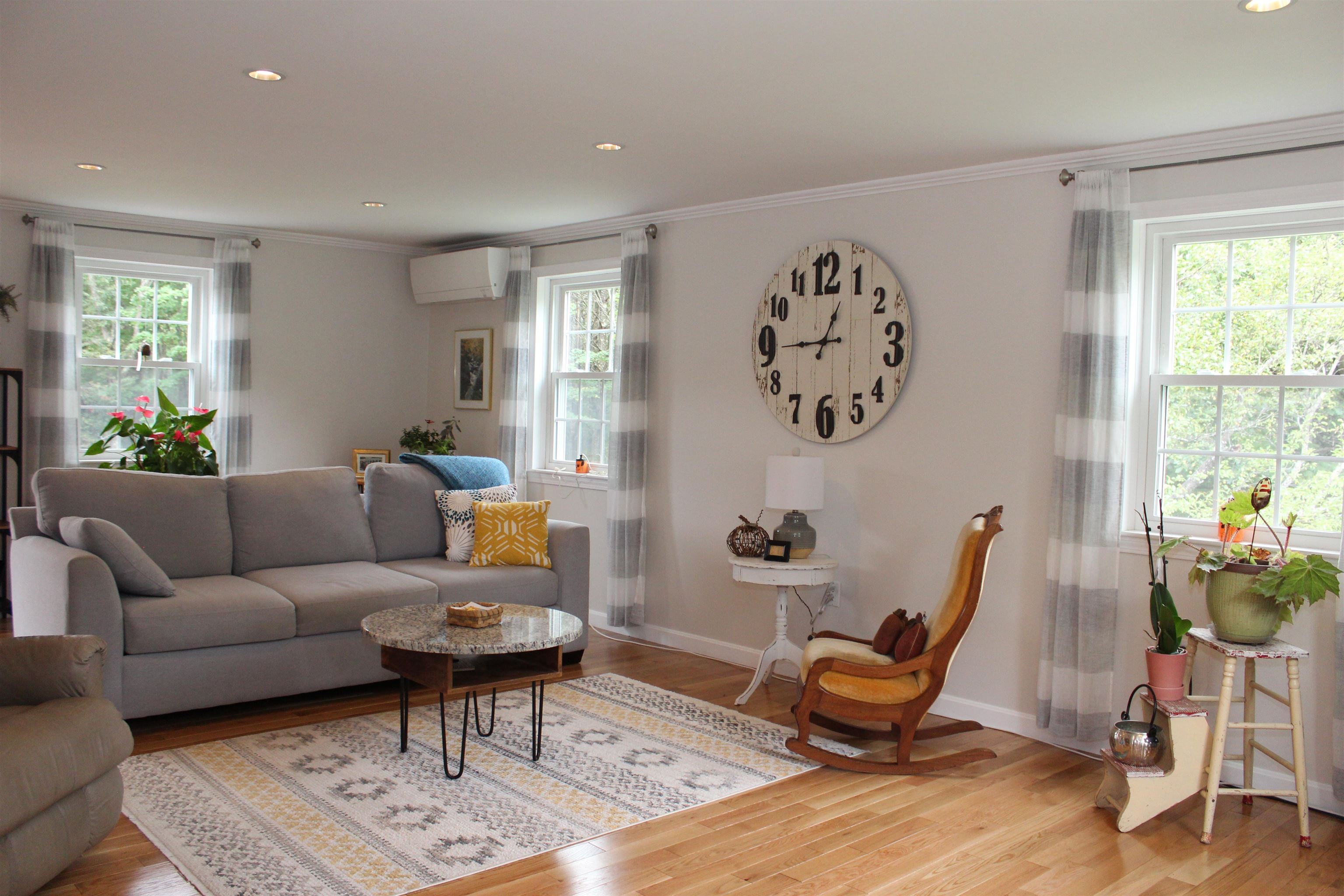 671 Cross Country Road Pembroke, NH 03275 - Photo 5 of 39