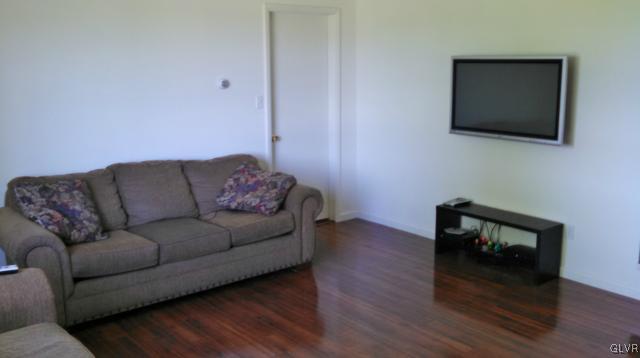 4051 Charles Road Emmaus, PA 18049 - Photo 5 of 12 Gallery Image 5