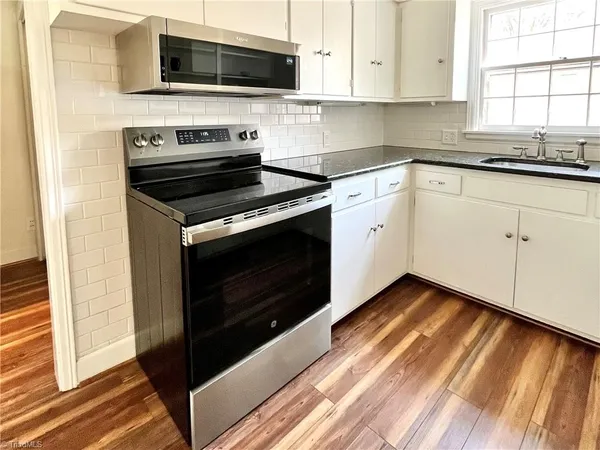 $1,800 | 1132 West Northwood Street, Greensboro, NC 27408