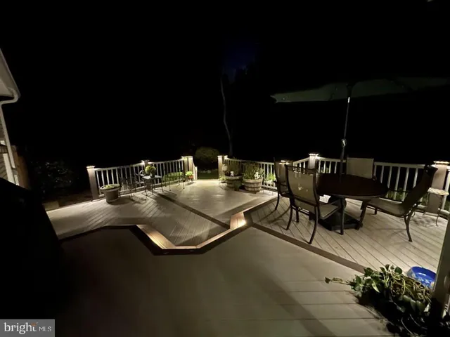 a house view with a outdoor space