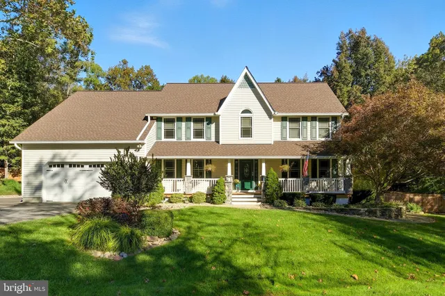 $825,000 | 7818 Lake Shore Drive, Owings, MD 20736