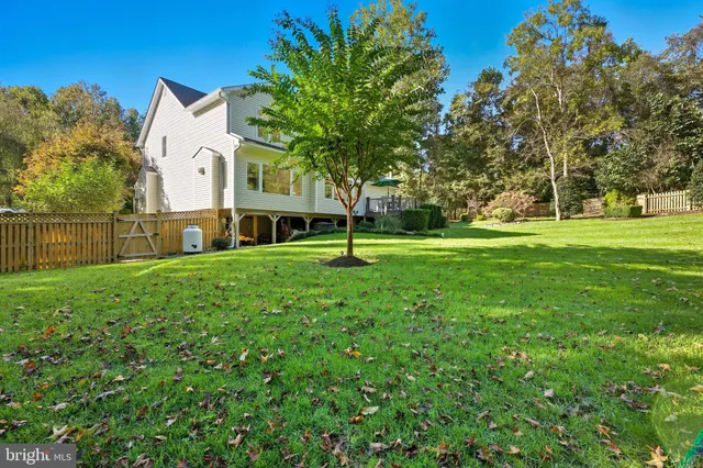 $825,000 | 7818 Lake Shore Drive, Owings, MD 20736