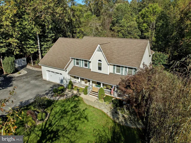 $825,000 | 7818 Lake Shore Drive, Owings, MD 20736