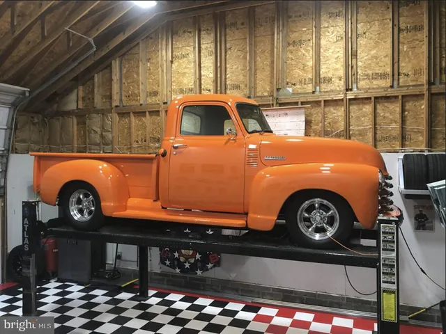 $825,000 | 7818 Lake Shore Drive, Owings, MD 20736