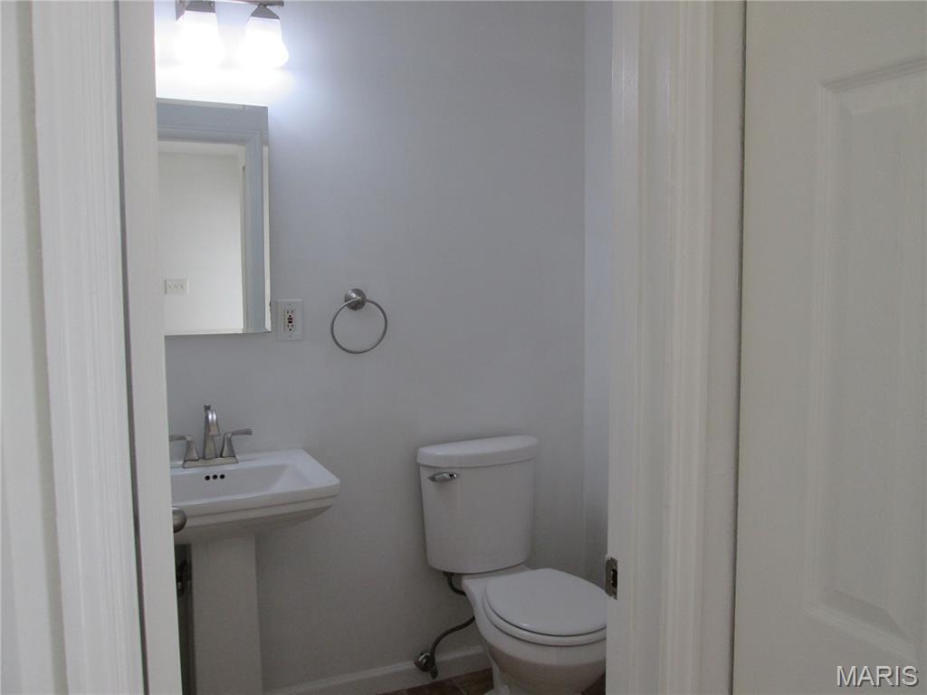 1210 Wicklow Road, Unit L Ballwin, MO 63021 - Photo 13 of 17