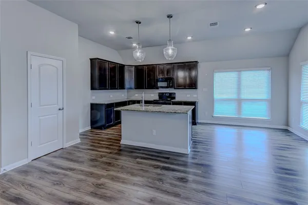 $2,275 | 2131 Markley Drive, Bryan, TX 77807