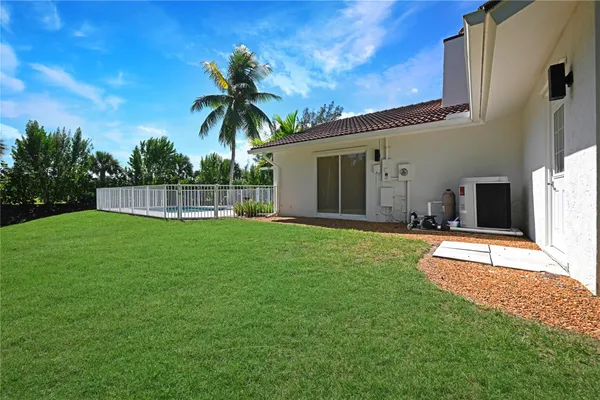 $37,500 | 114 North Beach Road, Hobe Sound, FL 33455